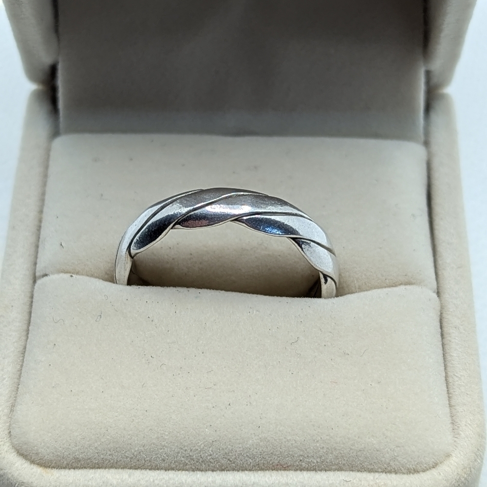 ✨ Sterling Silver Braided Eternity Band